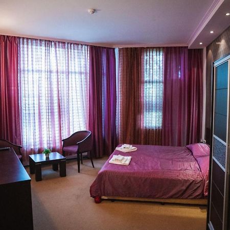 Hotel Ezeroto Stara Zagora Extérieur photo