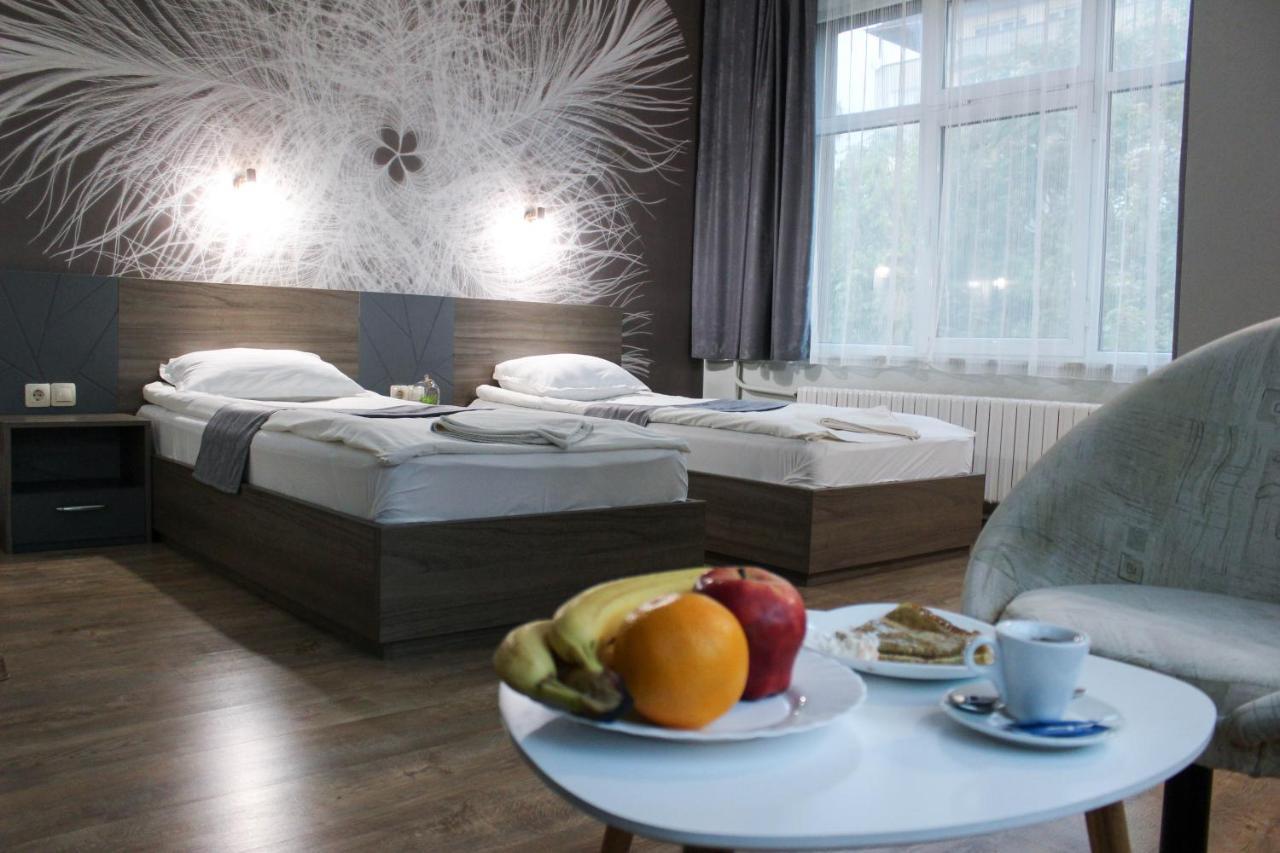 Hotel Ezeroto Stara Zagora Extérieur photo