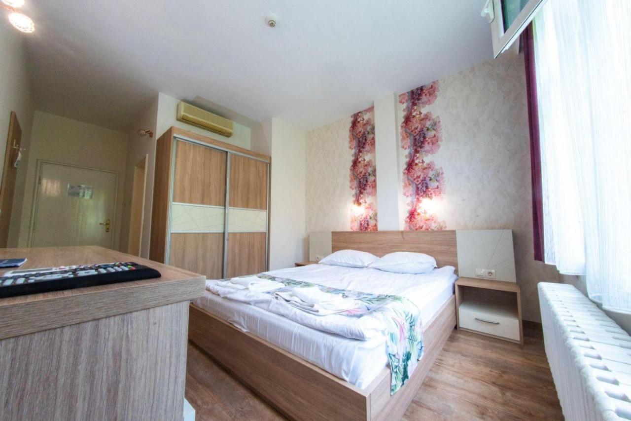 Hotel Ezeroto Stara Zagora Extérieur photo