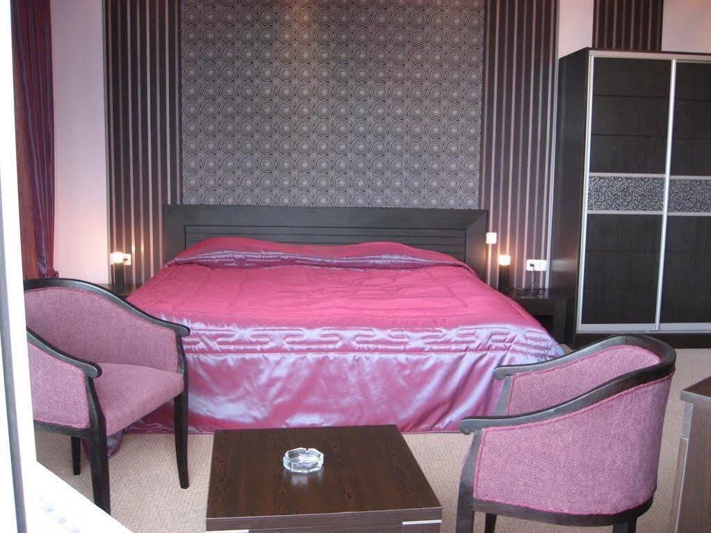 Hotel Ezeroto Stara Zagora Extérieur photo